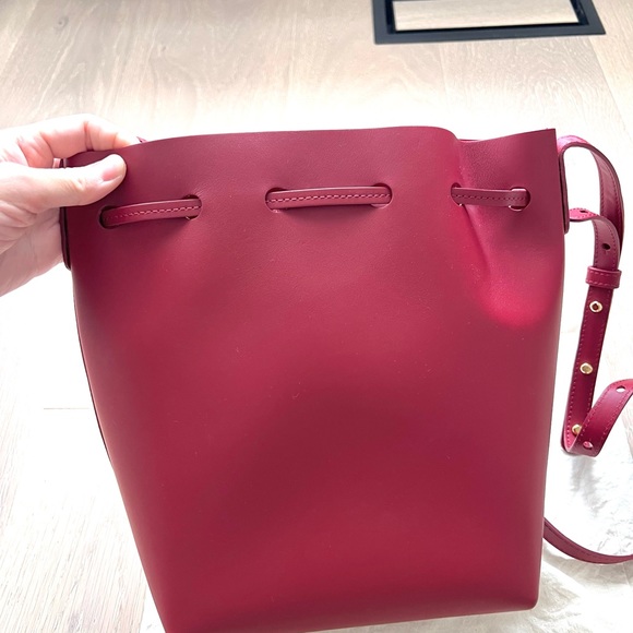 Mansur Gavriel mini bucket in red - Picture 5 of 7